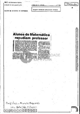 Alunos de Matemática repudiam professor