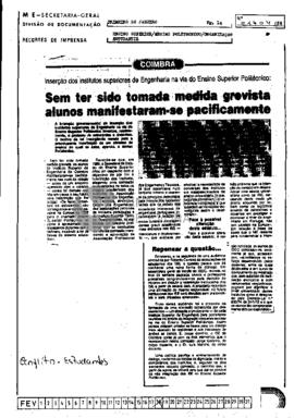 Sem ter sido tomada medida grevista alunos manifestam-se pacificamente