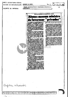 Alunos acusam ministro de favorecer "privados"