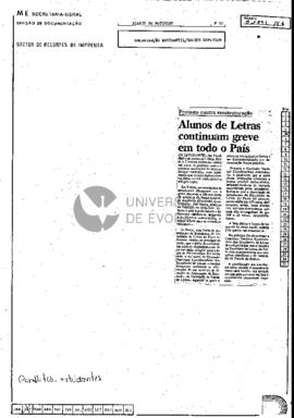 Alunos de Letras continuam greve em todo o país