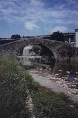Ponte Antiga de Cheleiros